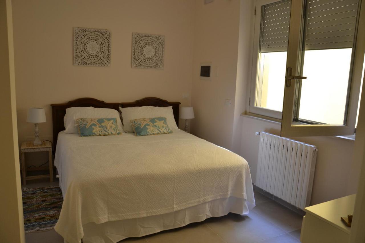La Casa Del Mare Apartment Nettuno Exterior foto