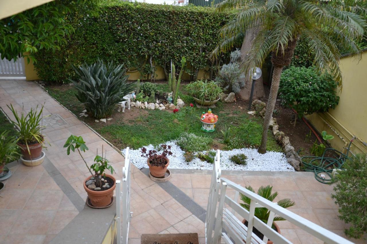 La Casa Del Mare Apartment Nettuno Exterior foto